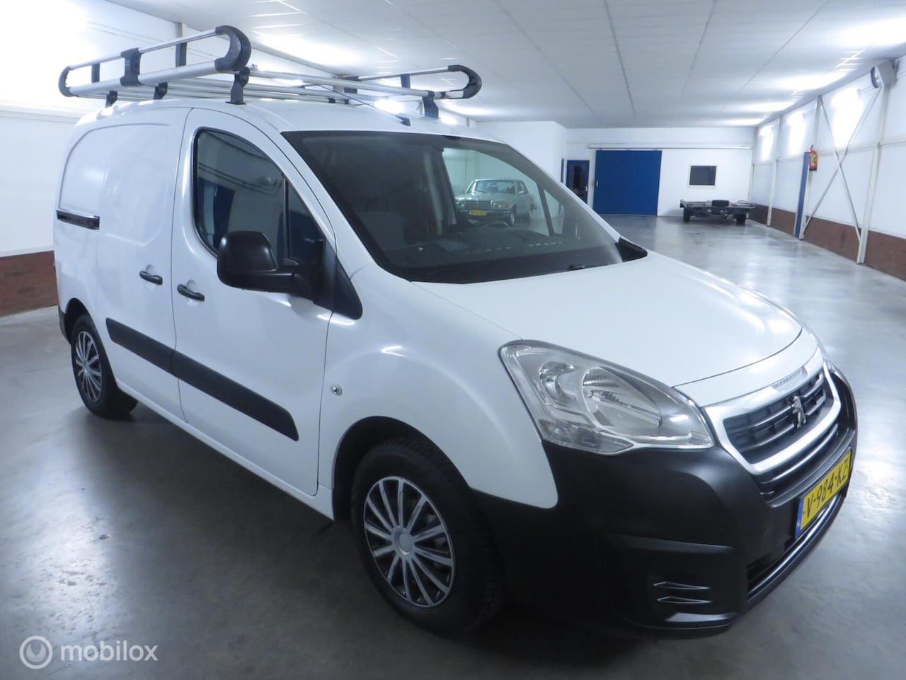 Peugeot Partner - bestel 120 1.6 BlueHDi 75 L1 Premium - AutoWereld.nl