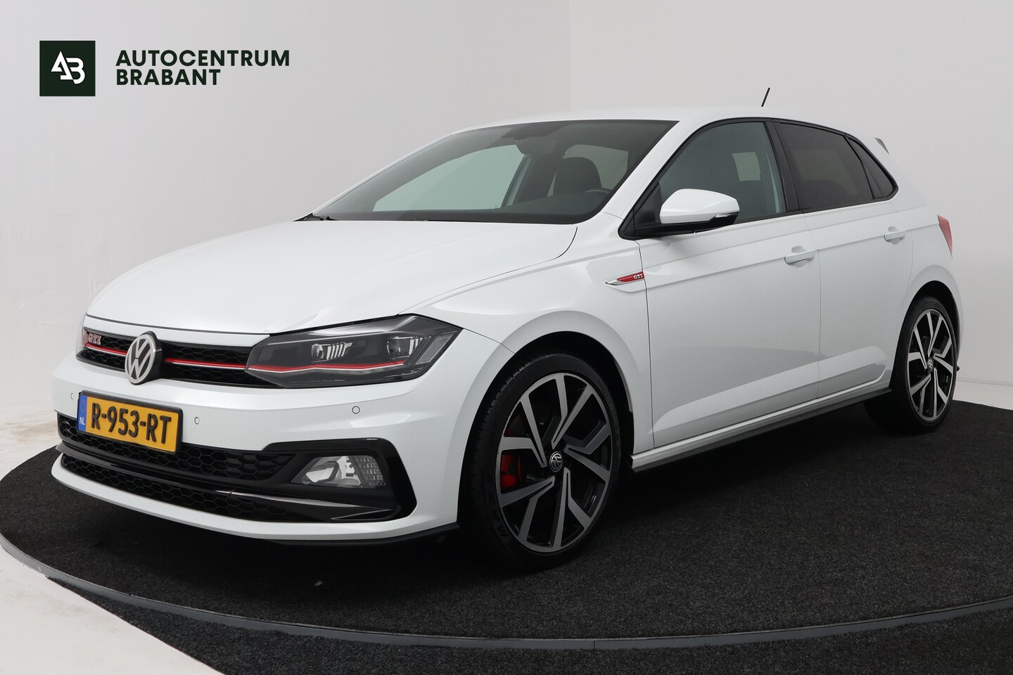 Volkswagen Polo - 2.0 TSI GTI (STOELVERWARMING, DIGITALE COCKPIT, CRUISE ADAPTIEF) - AutoWereld.nl