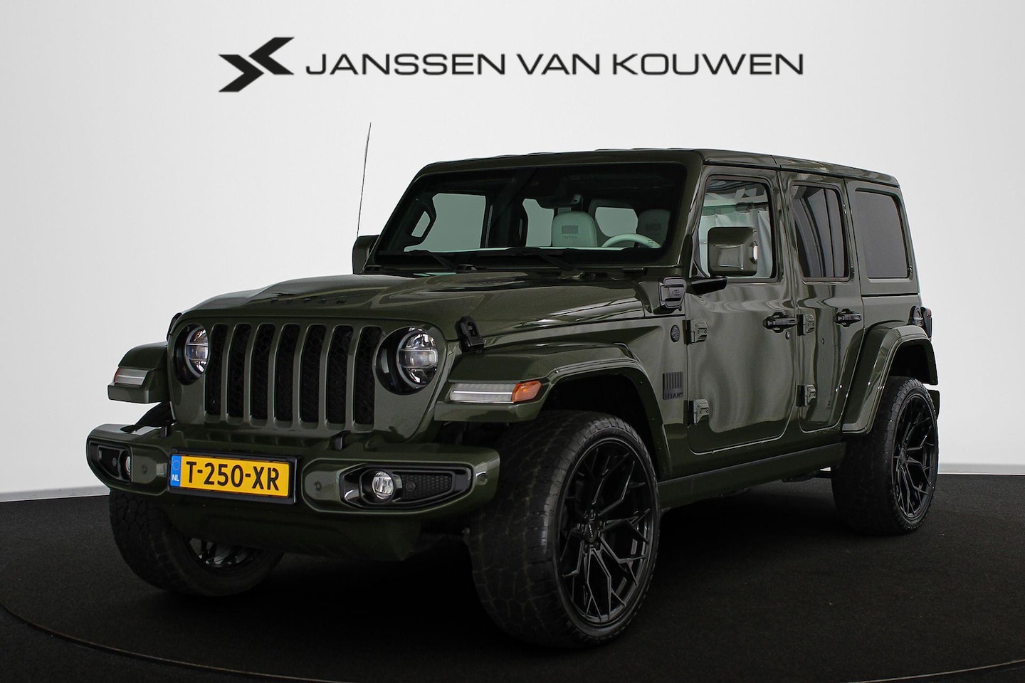 Jeep Wrangler - 4xe 380pk TITAN™ - AutoWereld.nl