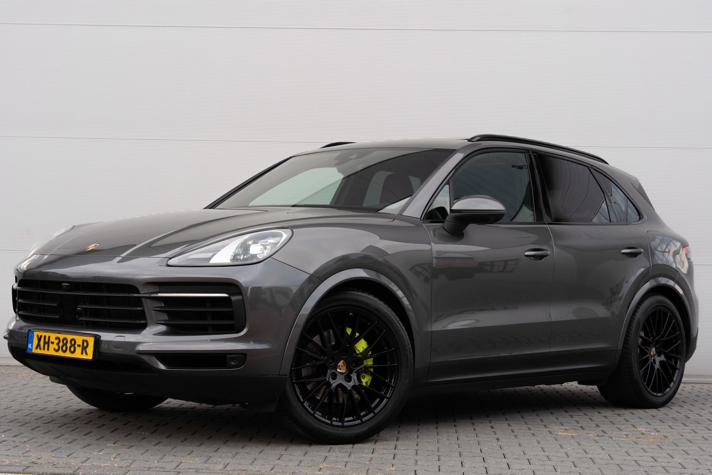 Porsche Cayenne - 3.0 E-Hybrid Pano/Leer - AutoWereld.nl