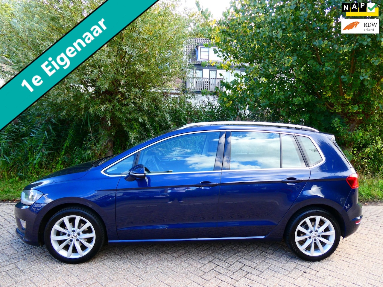 Volkswagen Golf Sportsvan - 1.2 TSI Highline Automaat 1e eig. Clima Navi Trekhaak 1300kg - AutoWereld.nl