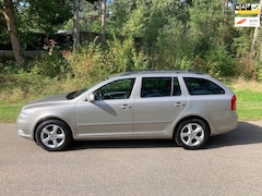 Skoda Octavia Combi - 1.2 TSI Arctic AUT Navi PDC Cruise