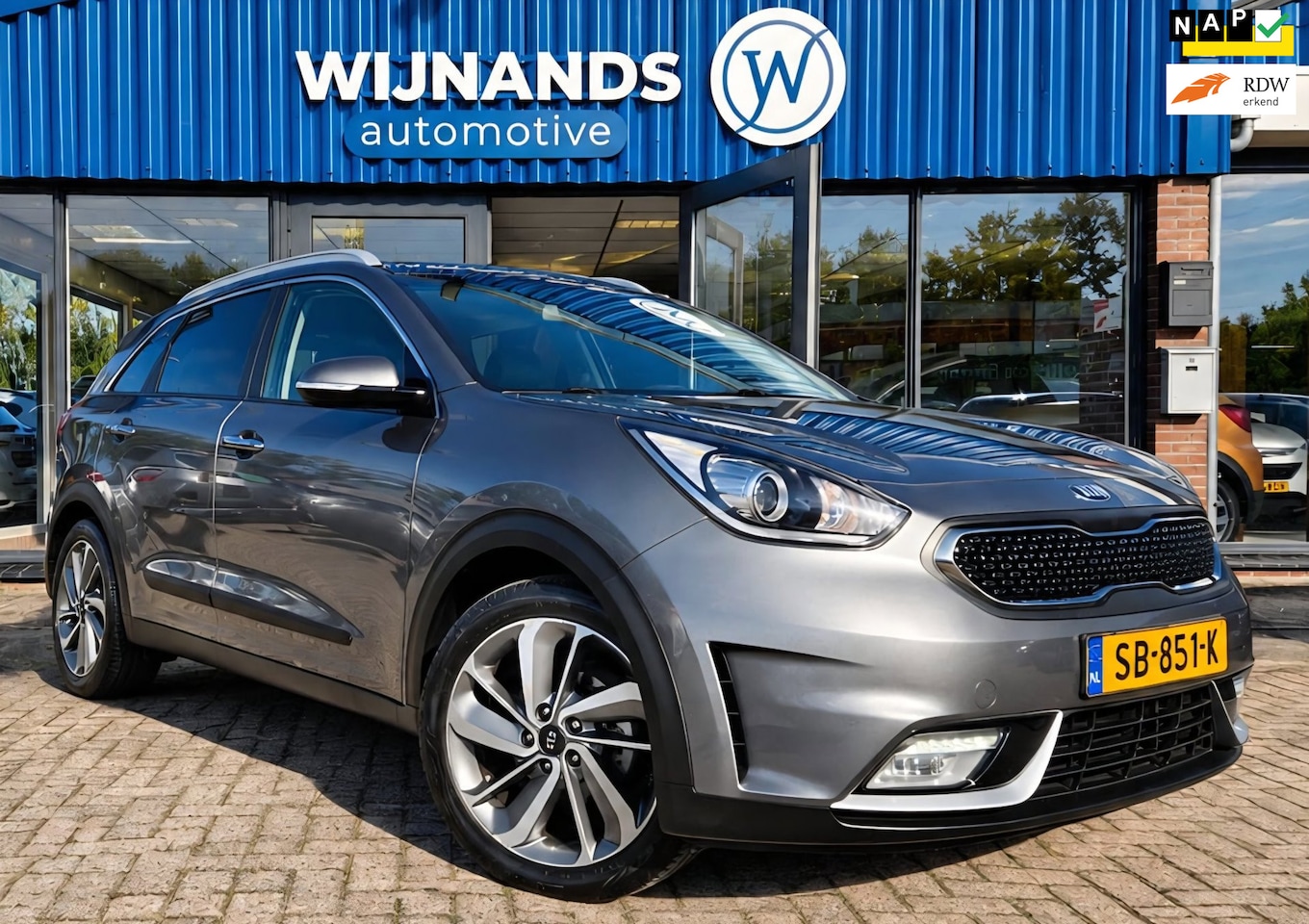 Kia Niro - 1.6 GDi Hybrid Edition Panoramadak Trekhaak Stuurvw - AutoWereld.nl