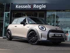 MINI 3-Deurs - 1.5 Cooper Camden Plus Edition | Pano | H&K | Camera | HUD | Navi | LED