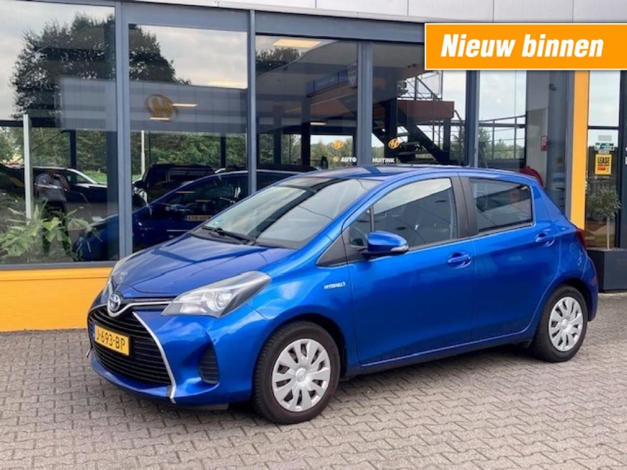 Toyota Yaris - 1.5 Hybrid - Navi - camera - climate control - AutoWereld.nl