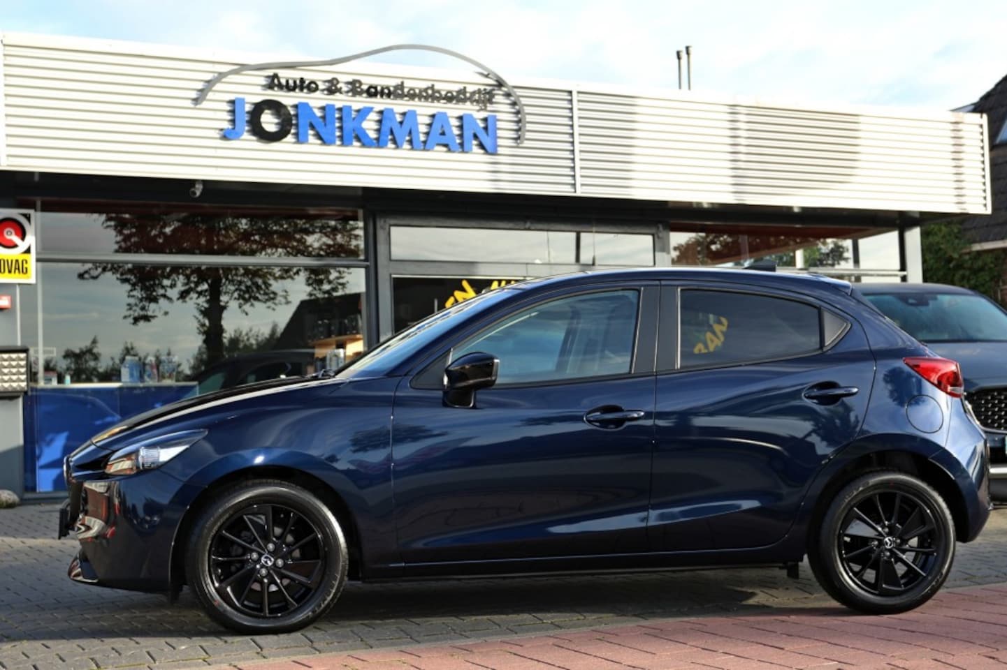 Mazda 2 - 1.5 E-SA-G HOMURA NIEUWSTAAT! 11051km - AutoWereld.nl
