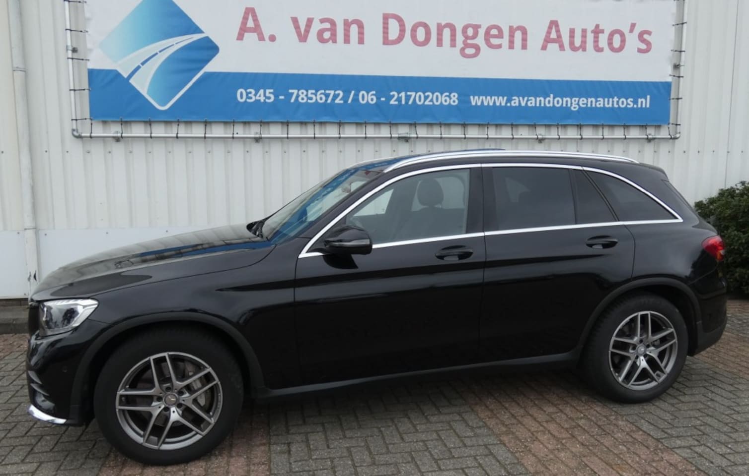 Mercedes-Benz GLC-klasse - 250 4MATIC AMG Automaat,Pano,Navi,Camera,Leer - AutoWereld.nl