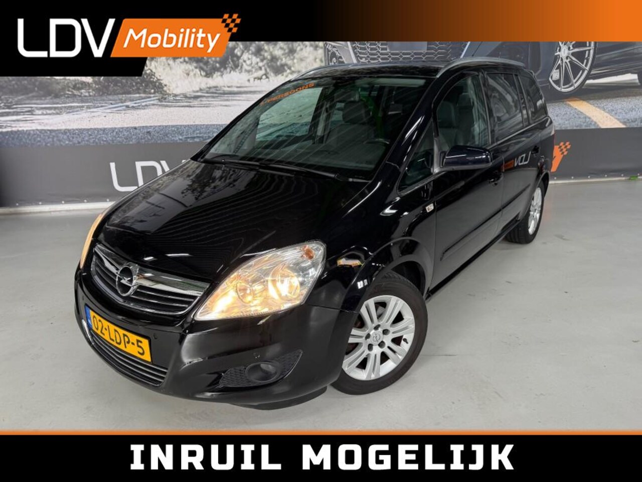 Opel Zafira - 1.6 COSMO / 7-Persoons / Bluetooth / Historie aanwezig. - AutoWereld.nl