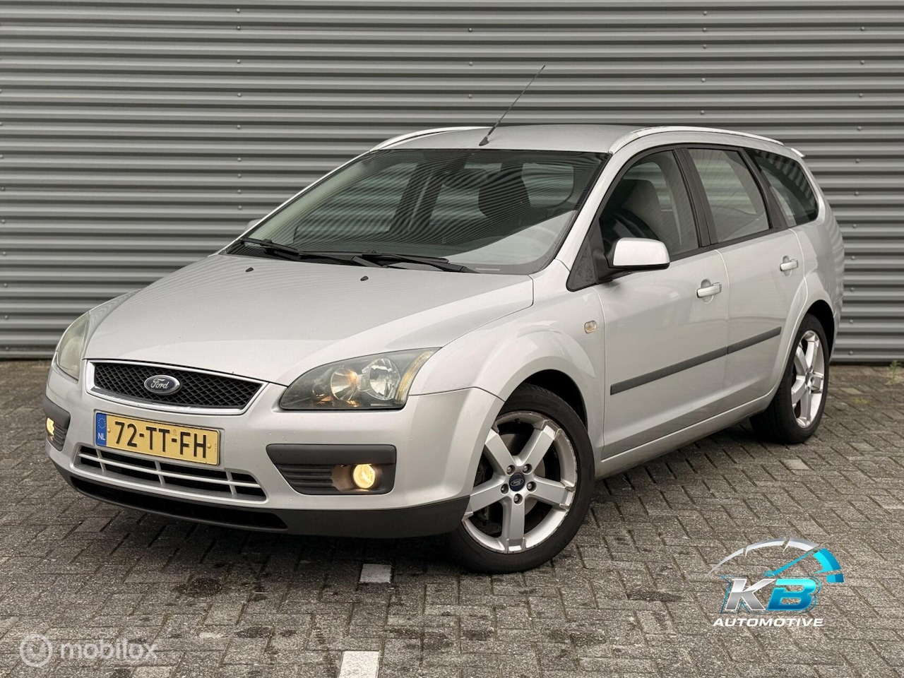 Ford Focus Wagon - 2.0-16V Rally Edition 2.0-16V Rally Edition - AutoWereld.nl