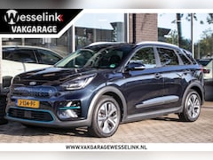 Kia e-Niro - ExecutiveLine 64 kWh - 3 Fase | Leer | JBL Audio | all season banden | SOH 100%