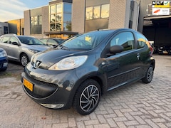 Peugeot 107 - 1.0-12V XR Navigatie