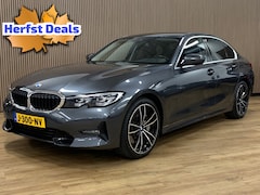 BMW 3-serie - 330i High Executive|Automaat|Nieuwstaat|Dealeronderhouden|