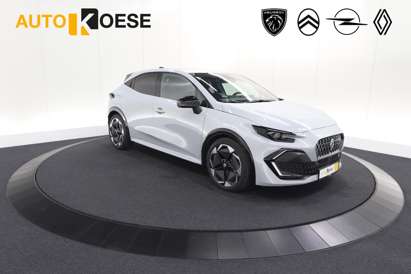 Renault Clio - 1.8 Hybrid 160 Techno | NIEUW MODEL | 360 Camera | Dodehoekdetectie | 18 Inch | Adaptieve - AutoWereld.nl