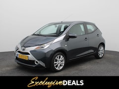 Toyota Aygo - 1.0 VVT-i x-play Camera | Navi| LM Velgen | Airco | Bluetooth