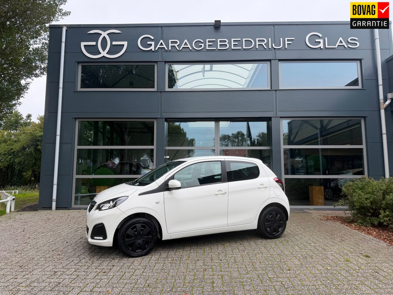 Peugeot 108 - 1.0 e-VTi Active 14.000km! Carplay-Camera-Airco - AutoWereld.nl