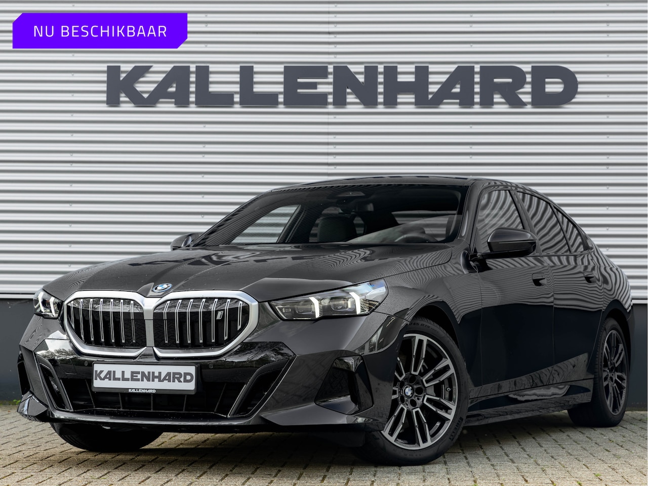 BMW i5 - eDrive40 - M-Sport - Active Cruise Control - Harman Kardon - AutoWereld.nl