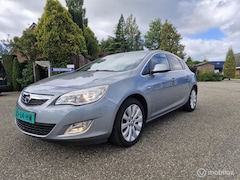 Opel Astra - 1.4 Turbo Cosmo