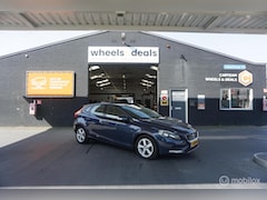Volvo V40 - 1.6 T2 Kinetic 1e eigenaar