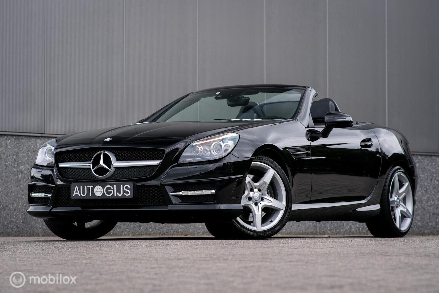 Mercedes-Benz SLK-klasse - 350 AMG Line 306 PK | Panorama | Airscarf | Sportonderstel | LED | Ambiance | Cruise | Nav - AutoWereld.nl