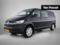 Volkswagen Transporter - 2.0 TDI L2H1 150PK | Automaat | Trekhaak | Dubbele Cabine | Parkeersensoren Achter | Airco