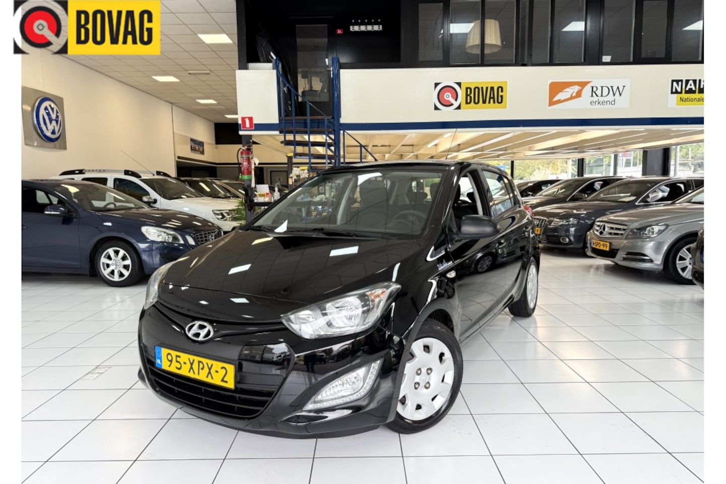 Hyundai i20 - 1.2i Business Ed Bovag garantie NAP Airco - AutoWereld.nl