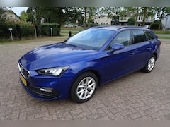 SEAT Leon Sportstourer - 1.5 TSI Style Business Intense STATIONCAR * AIRCO * LMV * NAVI * CAMERA * TREKHAAK *