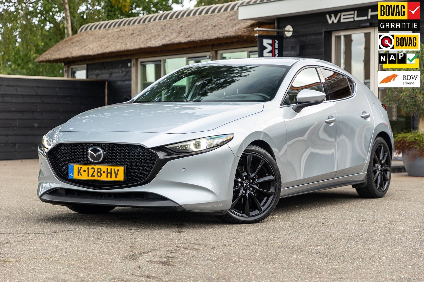 Mazda 3 - 2.0 e-SkyActiv-X M Hybrid 180 Luxury I Leder I adap cruise I Bose I - AutoWereld.nl