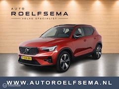 Volvo XC40 - 1.5 T5 Plug-in hybrid Ultimate Dark | Panoramadak | Trekhaak | Harman Kardon | Leder | Ada
