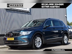 Volkswagen Tiguan - 1.5 TSI Life Business Adaptive cruise, Elek. trekhaak, Carplay, Keyless