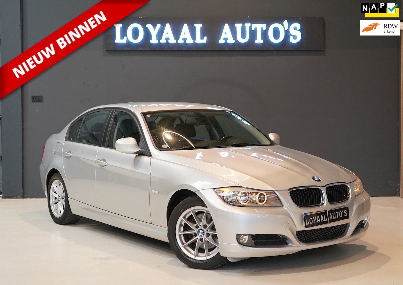 BMW 3-serie - 318i Corporate Lease Luxury Line | AUT | CRUISE | STOELVER. | PDC | NAVI | NAP | AIRCO | A - AutoWereld.nl
