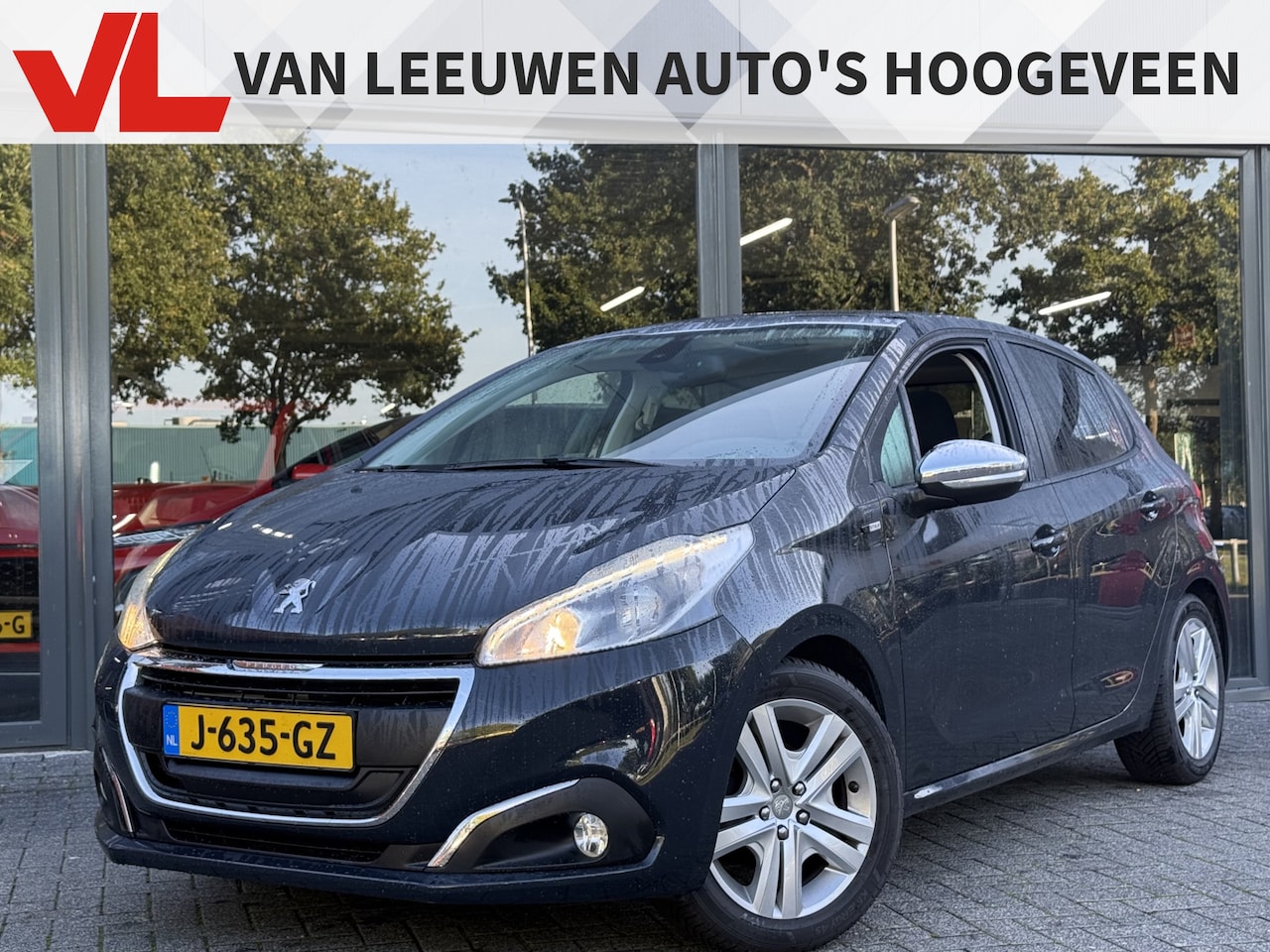 Peugeot 208 - 1.2 PureTech Allure Style | Nieuw binnen | Pano | Stoelverwarming - AutoWereld.nl