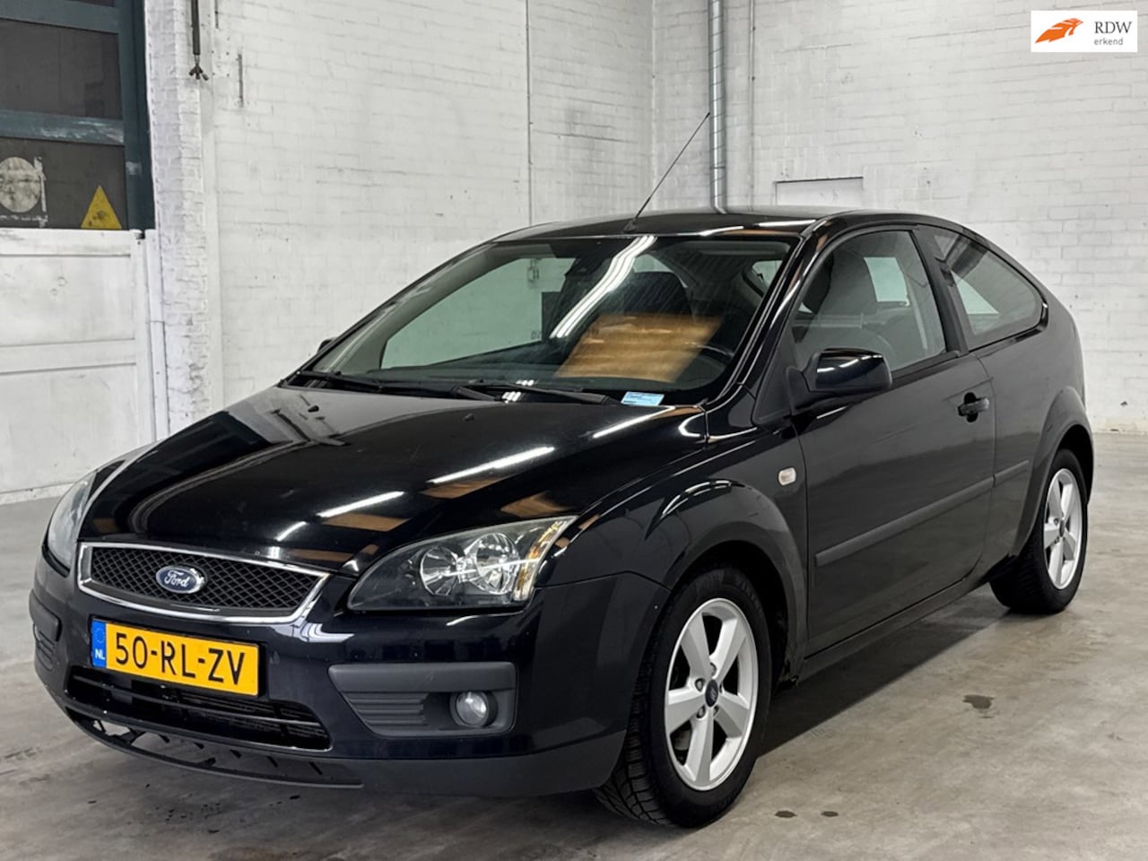 Ford Focus - 1.6-16V First Edition | Airco | Cruise control - AutoWereld.nl