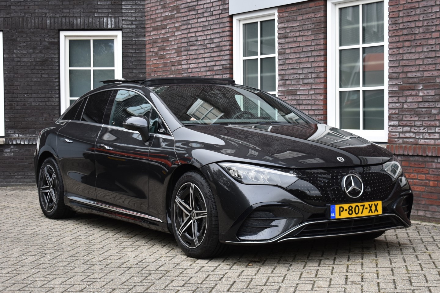 Mercedes-Benz EQE - 350+ Launch Edition AMG Line 91 kWh Wij zijn op afspraak geopend! Graag bellen voor uw kom - AutoWereld.nl