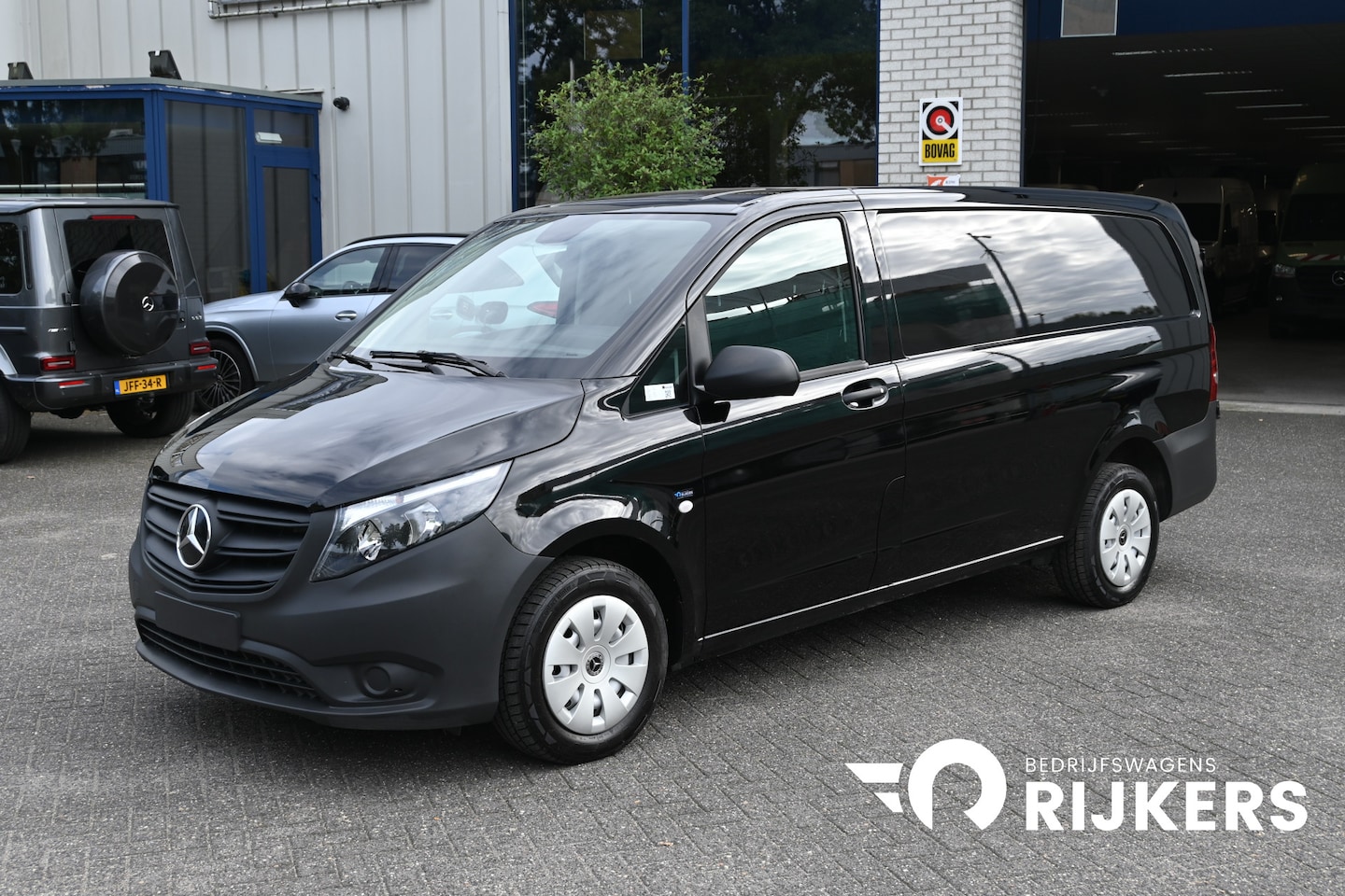 Mercedes-Benz Vito - 114 CDI L2 Distronic, 2500 KG trekhaak, Navigatie met camera - AutoWereld.nl