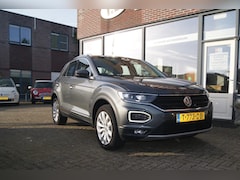Volkswagen T-Roc - 1.5 TSI 150pk T-Roc Sport