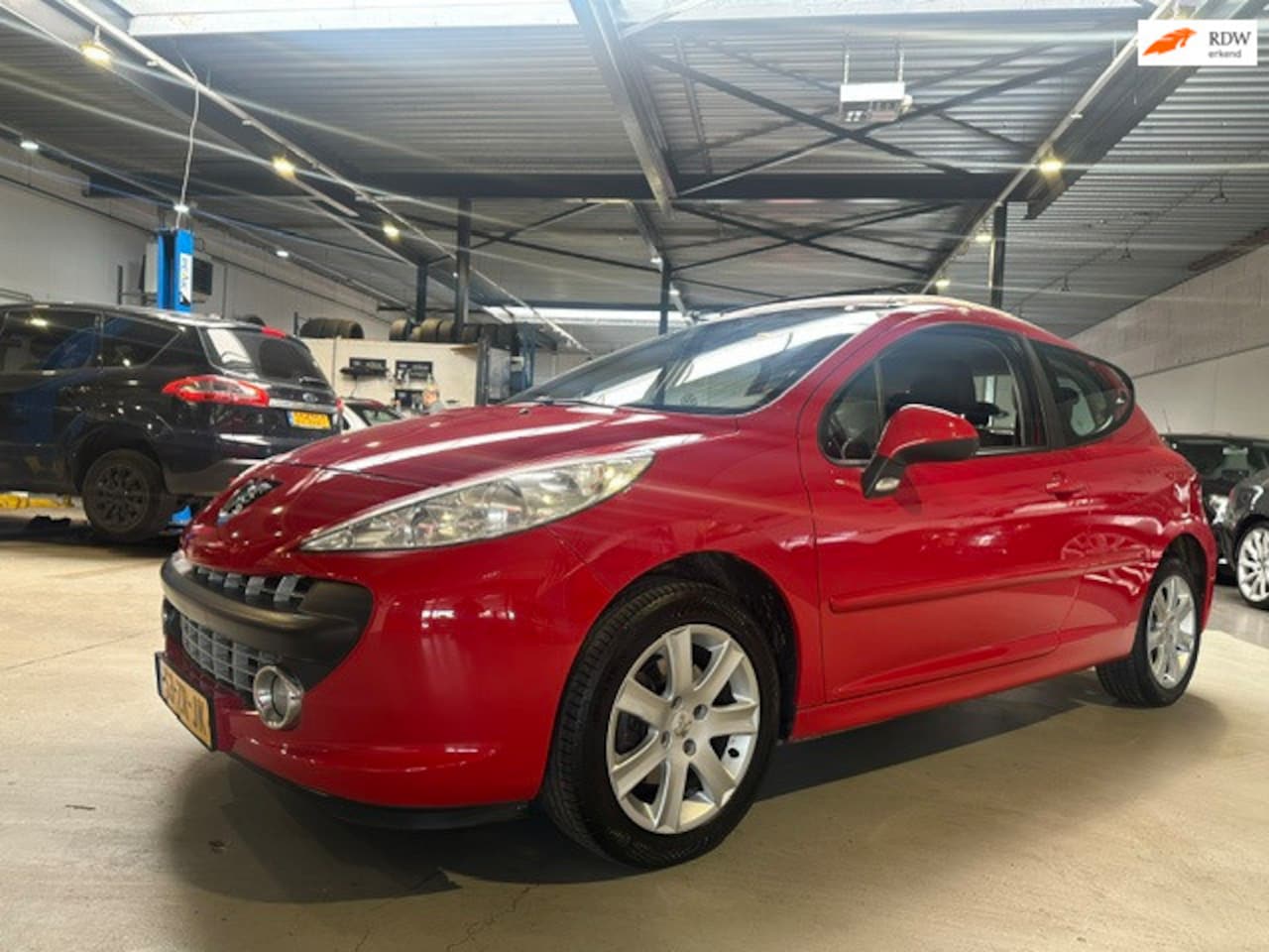 Peugeot 207 - 1.6 VTi XS /Panoramadak/Dealer onderhouden/Apk nieuw bij aflevering - AutoWereld.nl