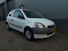 Toyota Yaris - 1.0-16V VVT-i|Nieuw Apk