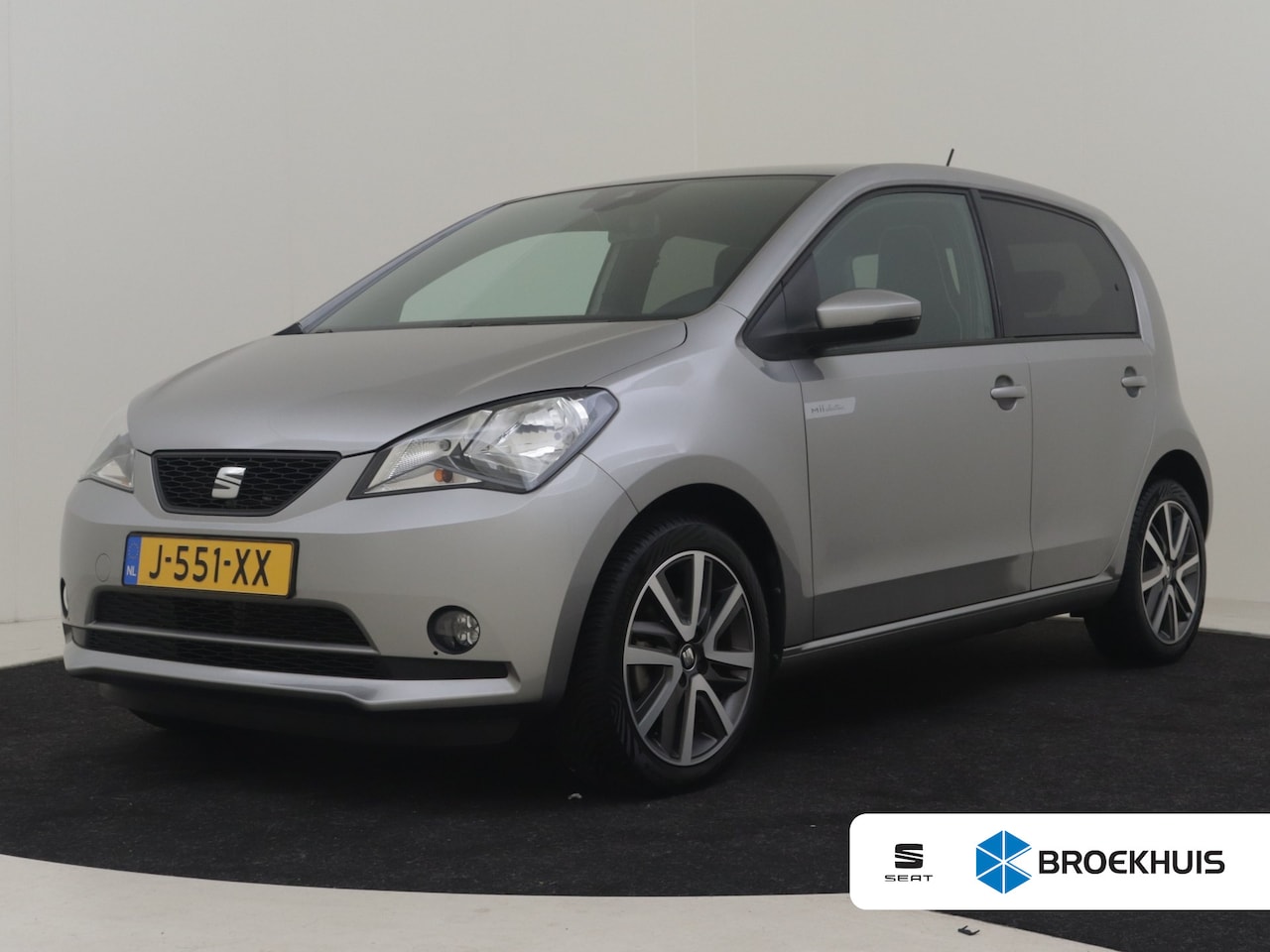 SEAT Mii Electric - electric Plus l Stoelverwarming l Cr Control l Parkeersensoren l Metallic lak l Mistlampen - AutoWereld.nl
