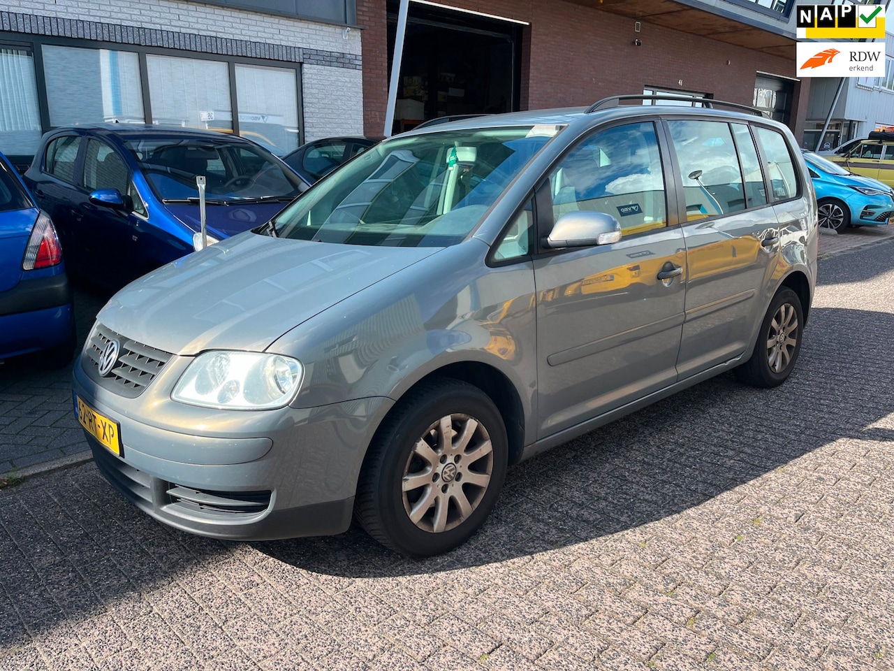 Volkswagen Touran - 1.6 Business export auto - AutoWereld.nl