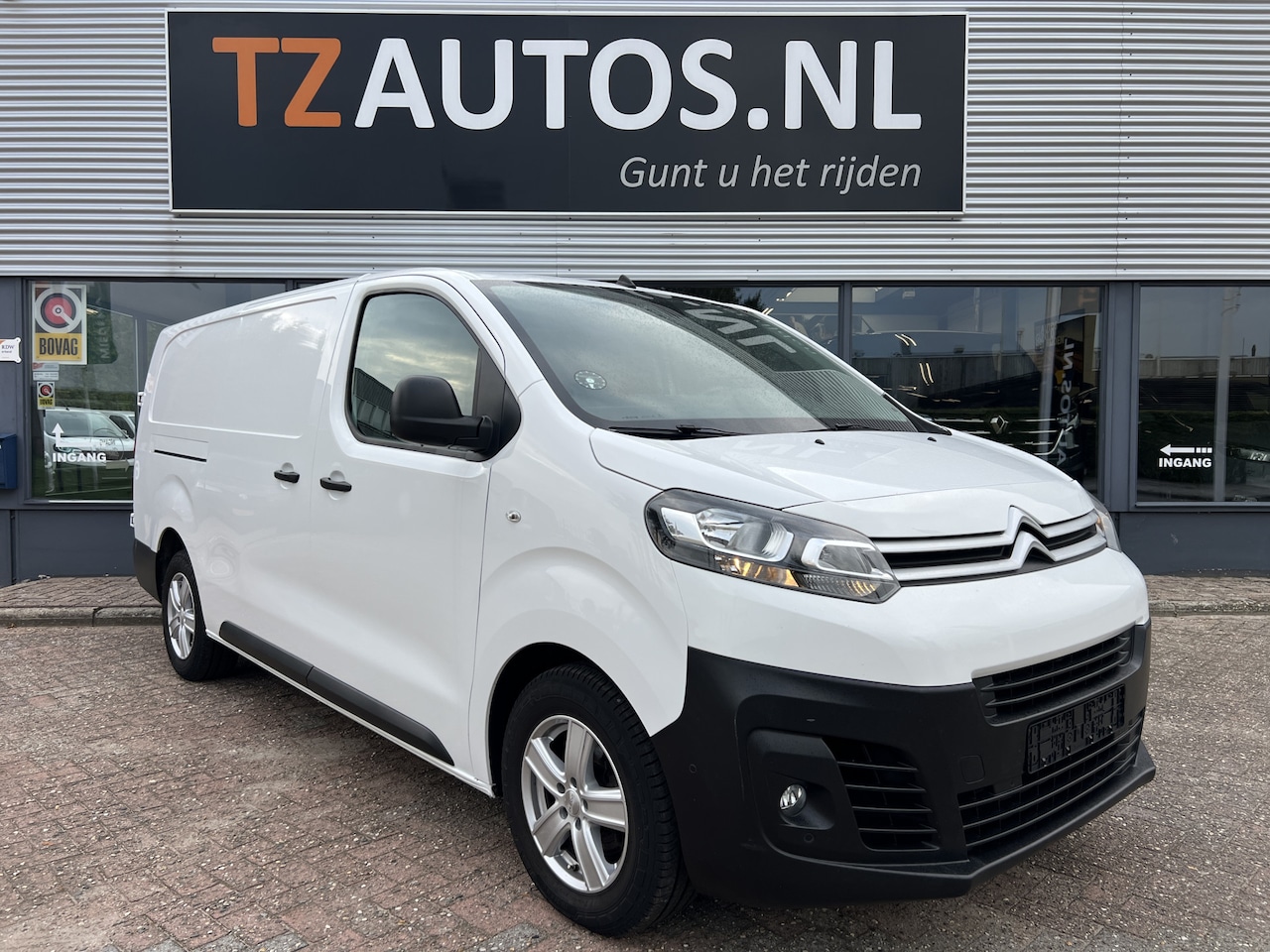 Citroën Jumpy - 2.0 BlueHDI 145 XL L3 Club Automaat - AutoWereld.nl