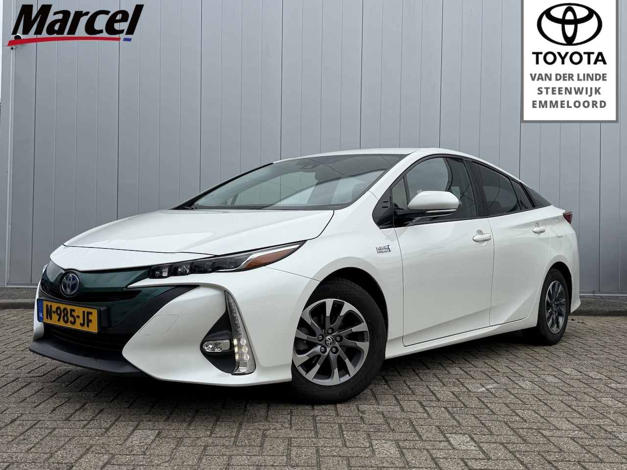 Toyota Prius - 1.8 Plug-in Dynamic keyless Cruise Navi - AutoWereld.nl