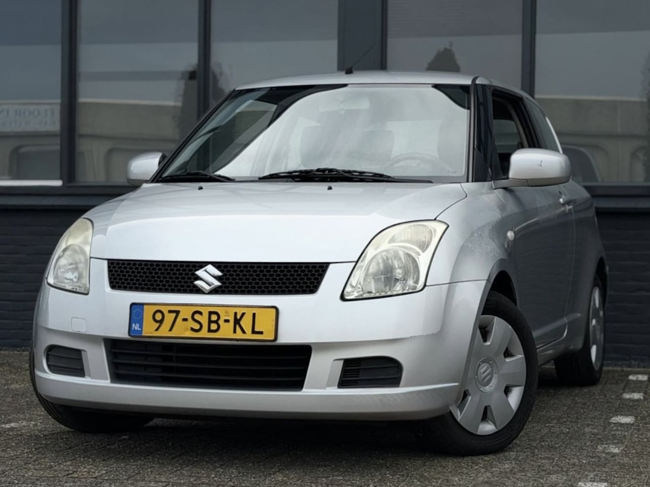 Suzuki Swift - 1.3 GLS |NAP |Stuurbkr |Nieuwe APK - AutoWereld.nl