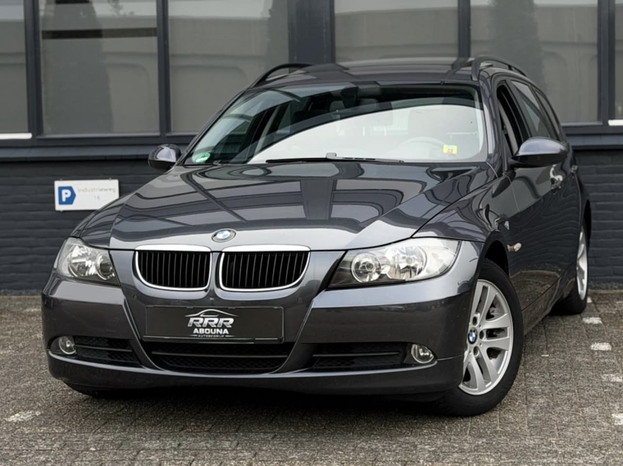BMW 3-serie Touring - 320 i |Clima |Automaat |PanoramaDak |Leder - AutoWereld.nl