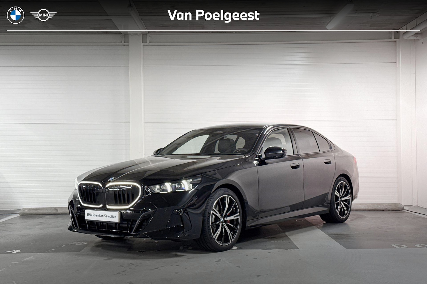 BMW 5-serie - Sedan 520i | M-Sport Pro | Travel Pack | Comfort Pack | Stoelventilatie | Panoramadak | Tr - AutoWereld.nl