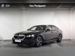 BMW 5-serie - Sedan 520i | M-Sport Pro | Travel Pack | Comfort Pack | Stoelventilatie | Panoramadak | Tr