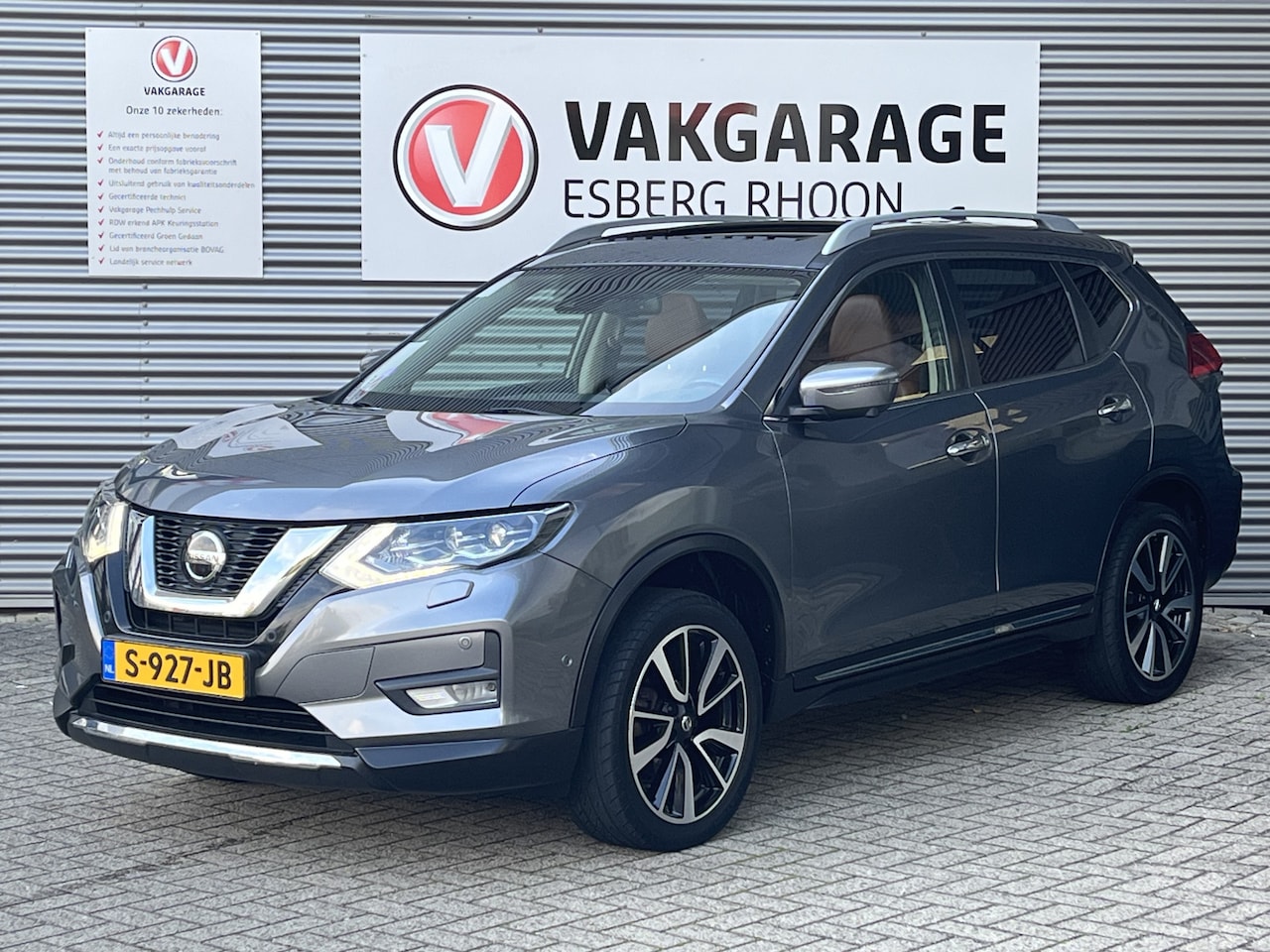 Nissan X-Trail - 1.3 DIG-T Tekna NAVI/CAM,PANO,LEER - AutoWereld.nl