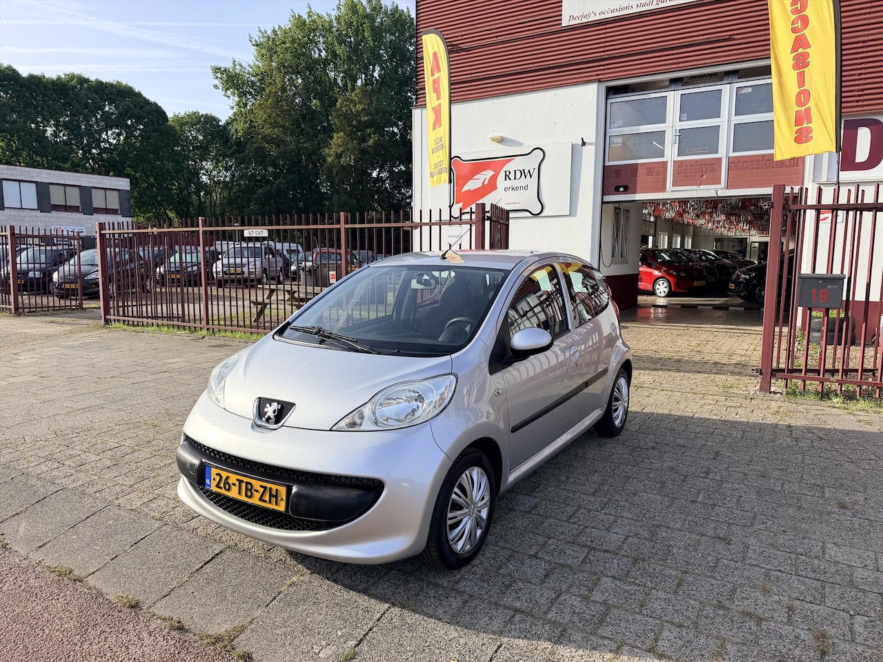 Peugeot 107 - 1.0 12V 68PK Automaat 5D Airco - AutoWereld.nl
