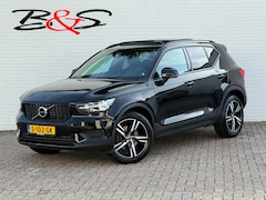 Volvo XC40 - 2.0 T4 R-Design Automaat Pano Trekhaak Camera Adaptive Cruise Leder Carplay Harman/Kardon