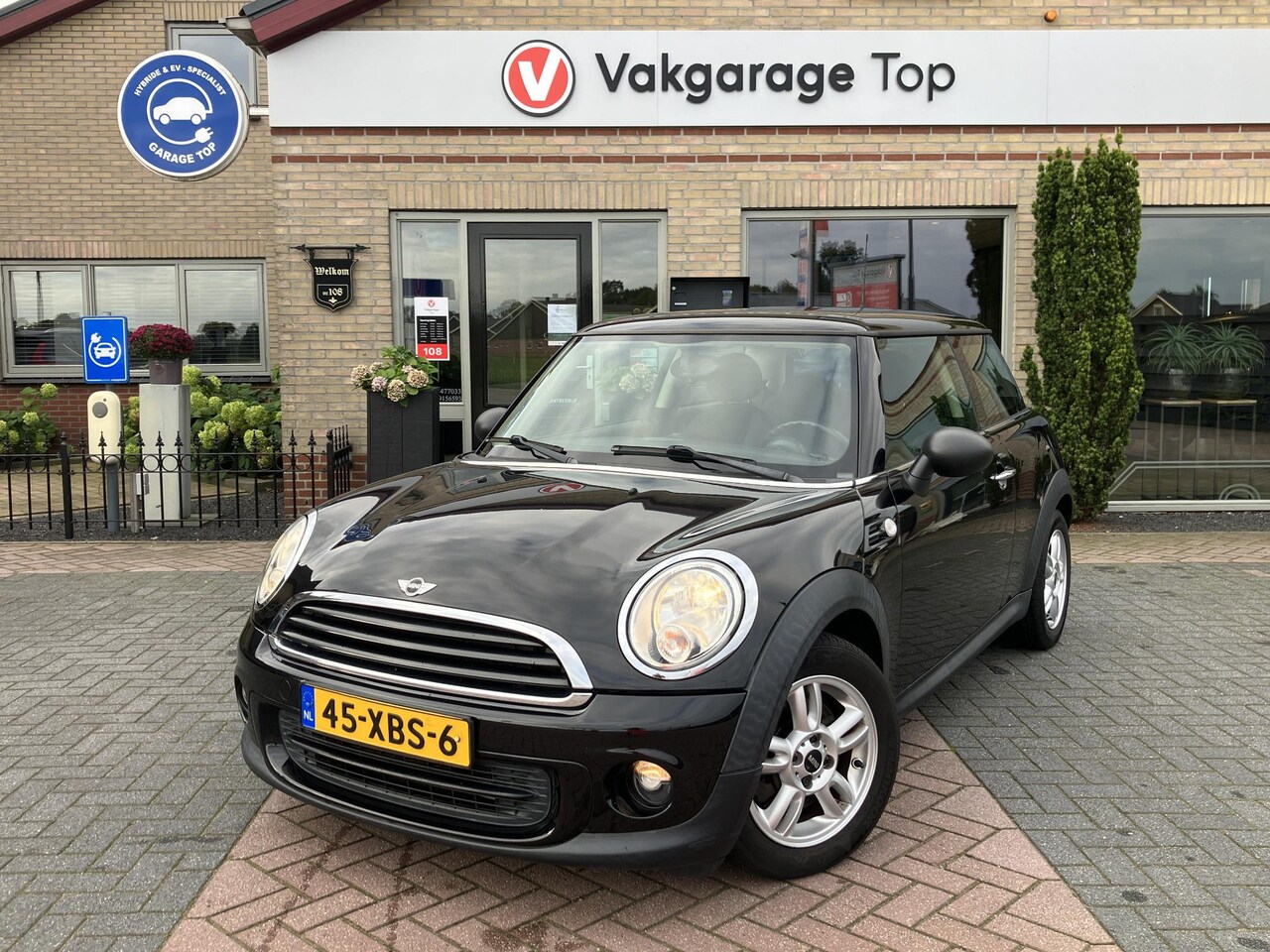 MINI One - 1.6 One Business Line | Navi | Cruise | NAP - AutoWereld.nl