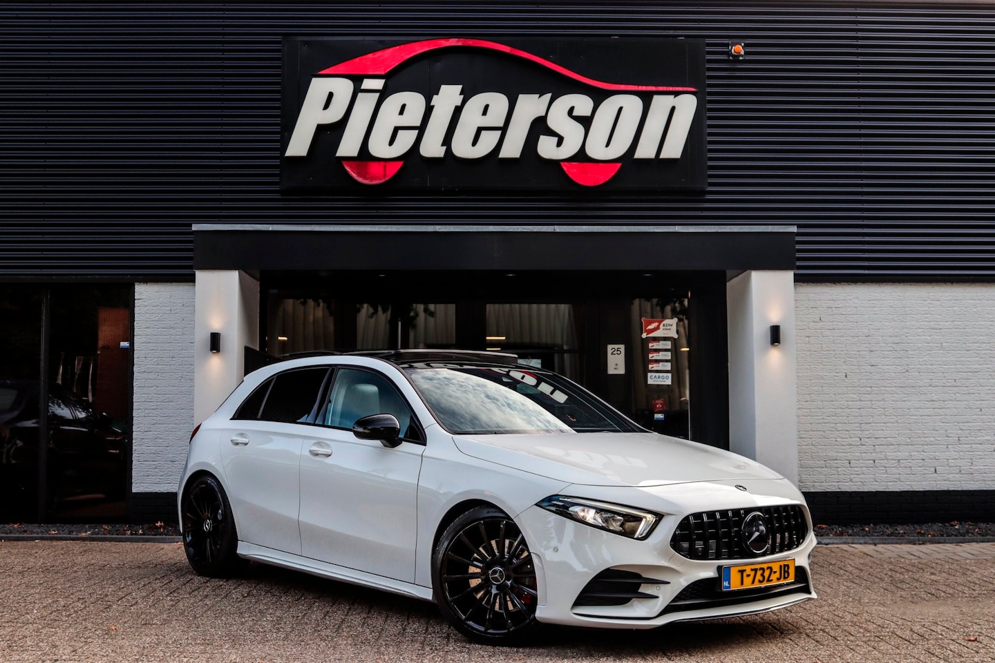 Mercedes-Benz A-klasse - 220 AMG PANO A35 SFEER CAMERA - AutoWereld.nl